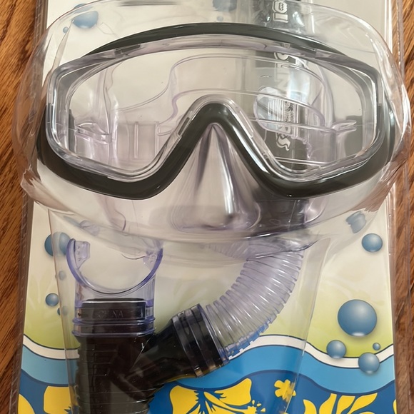 POI POUNDERS MASK & SNORKEL SET. Brand new never open. Color is black - Picture 2 of 4